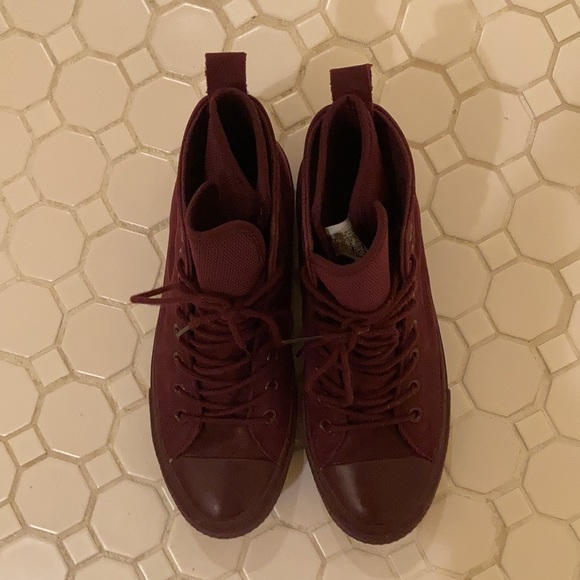 Rare Chuck Taylor 2 Waterproof Leather BRAND NEW - Picture 2 of 7